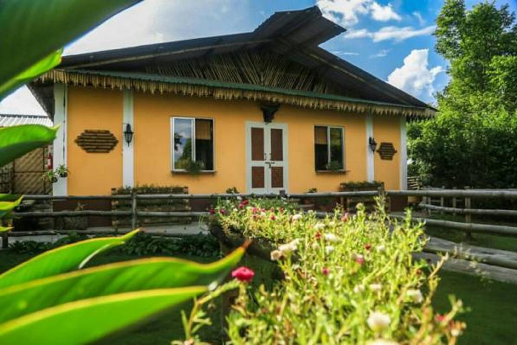 Longchen Homestay Dimāpur Exterior foto